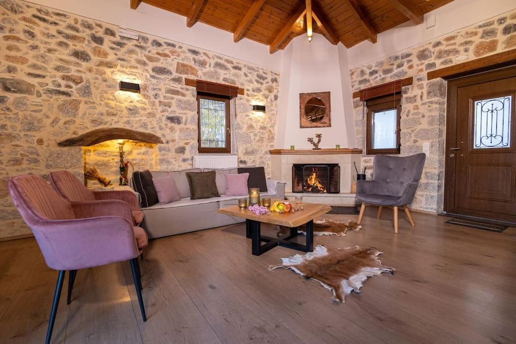 Lasithi Luxury Villa Mesa Lasithi Exterior photo
