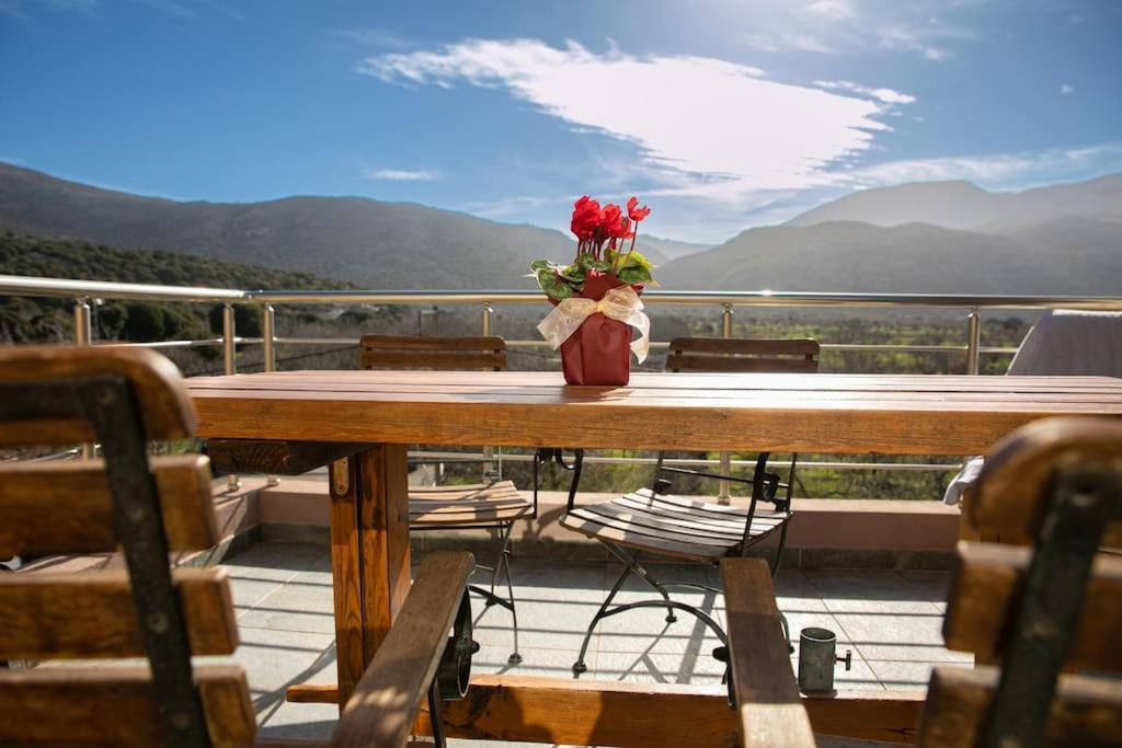 Lasithi Luxury Villa Mesa Lasithi Exterior photo