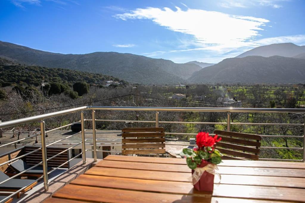 Lasithi Luxury Villa Mesa Lasithi Exterior photo